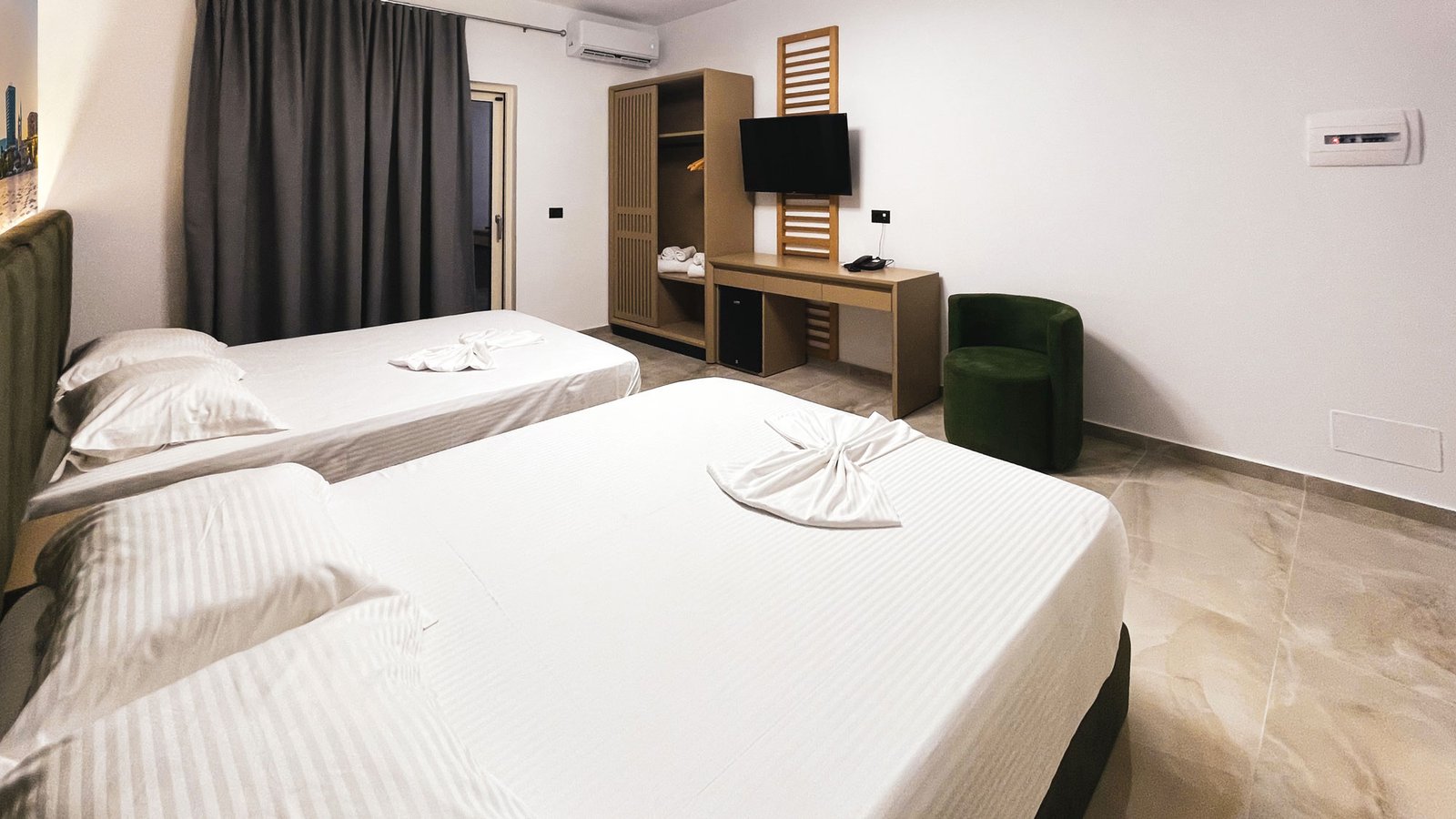 Deluxe-Double-Room